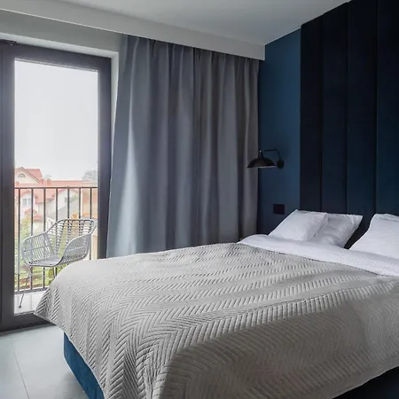 アパート Avapatrs Blue